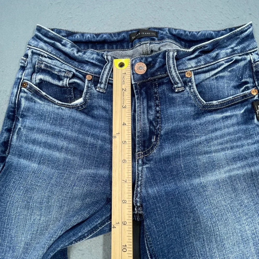 Silver Jeans Blue Suki Mid Rise Capri Jeans Women 27